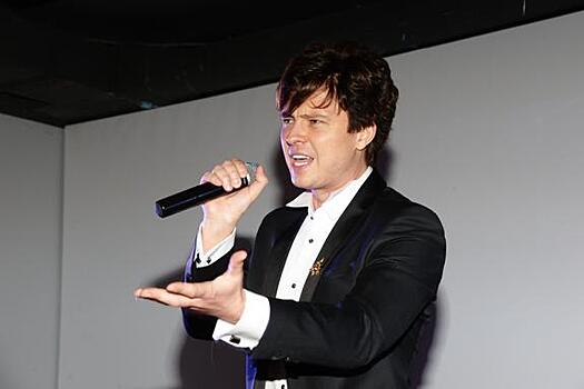 Шаляпин объяснил, почему не хочет «пересидеть» коронавирус со своей возлюбленной за границей