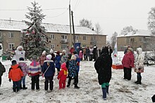 В благоустроенных в рамках проекта «Решаем вместе» дворах и парках прошли новогодние гулянья