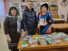 Депутаты ЗакСа Петербурга пытаются переложить сбор книг для детей Донбасса на плечи горожан