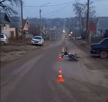 Автомобиль сбил подростков на мопеде в Ардатовском округе