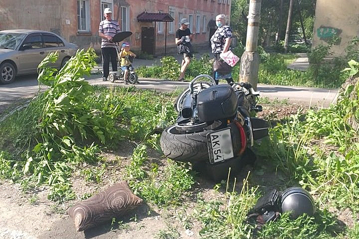 Новосибирский депутат из Кемерова разбился на мотоцикле