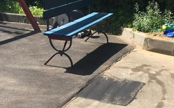 Коммунальщики переложили асфальт на Воротынской улице