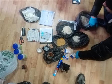 Более килограмма героина изъяли у «гастролеров» в Сызрани