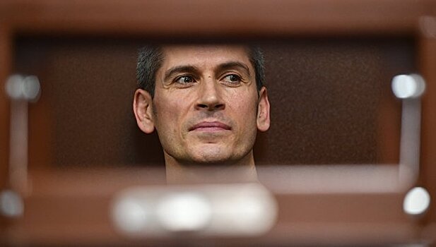 Компания из группы "Сумма" просит взыскать с Магомедовых 17 млрд рублей