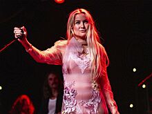 Кейт Хадсон удивила поклонников новым фото 12-летнего сына