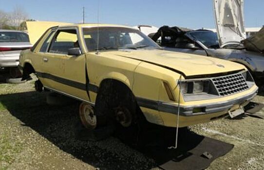 В США на свалке нашли редкий Ford Mustang Ghia