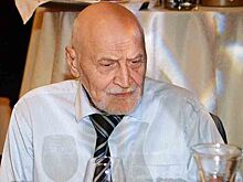 Внуки клянчат деньги у живущего на одну пенсию больного Николая Дроздова