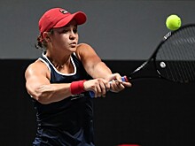 Бенчич на отказе Бертенс вышла в полуфинал Итогового чемпионата WTA