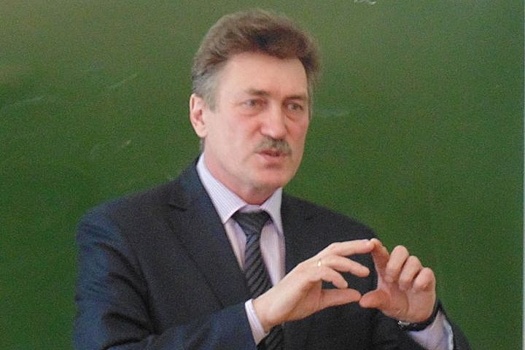 Мэр Катайска избежал отставки