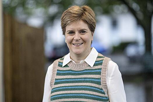 Экс-премьер Шотландии называла Джонсона клоуном из-за политики по COVID-19