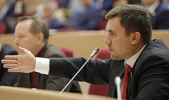 Депутат из Саратова завершил диету на «макарошках»