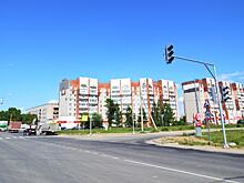 Новый светофор монтируют на перекрестке ул. Конева – Архангельской в Вологде