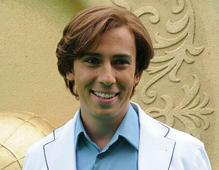 «Ого, какие огурцы!»: Максим Галкин похвастался урожаем овощей из собственной теплицы