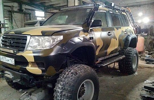 «Где там ваши УАЗы?»: «Правильный» тюнинг Toyota Land Cruiser показали в сети