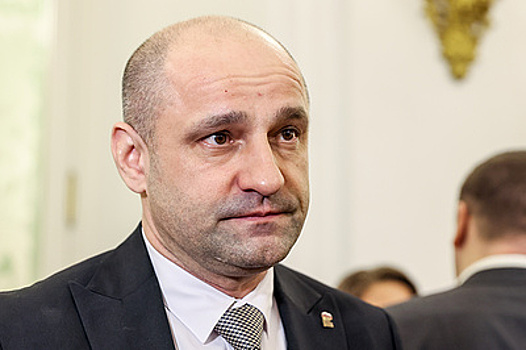 Жога: три свердловских сотрудника МЧС получили медали "За отвагу на пожаре"