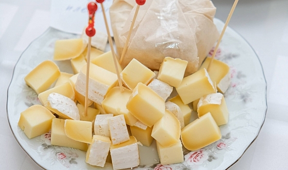 Специалисты рассказали, какой сыр есть для здоровья костей