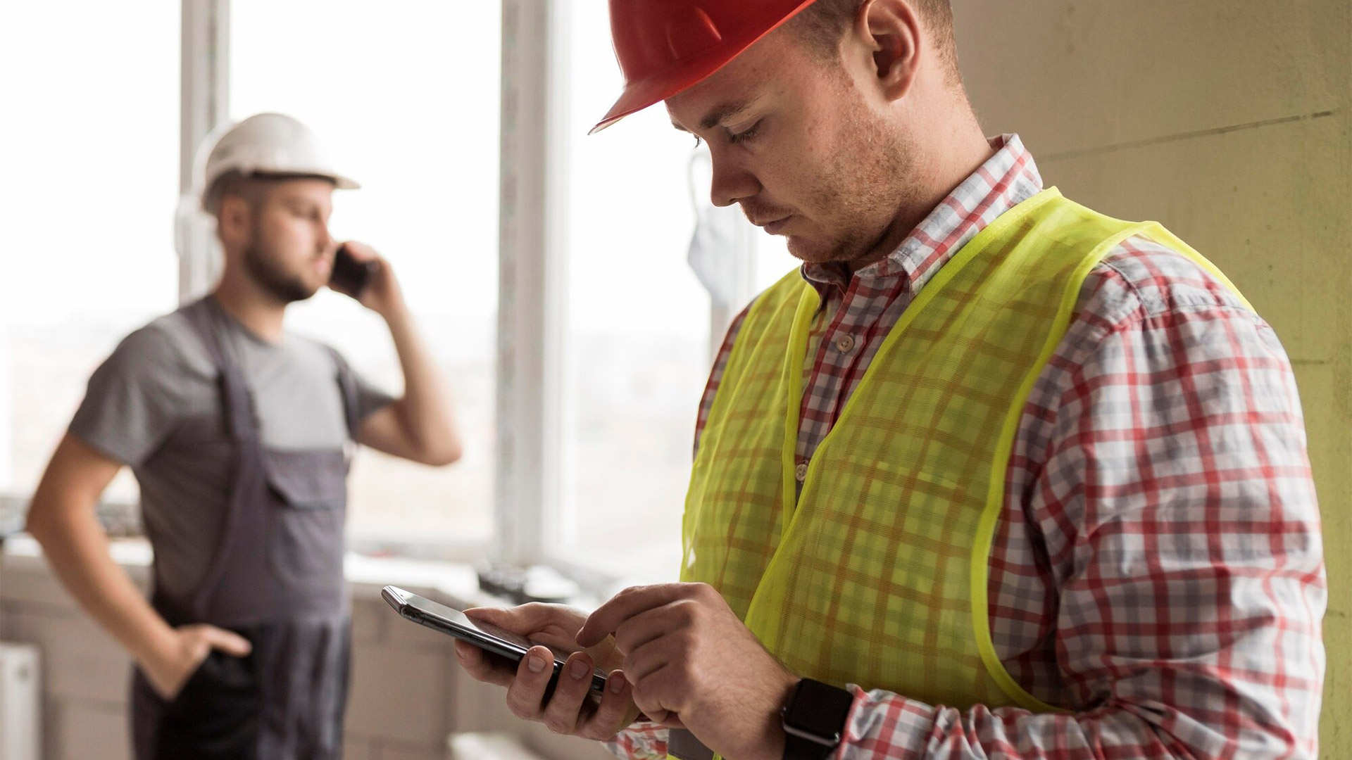 Строитель раскрыл схемы откатов нечестных прорабов и дизайнеров