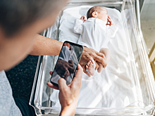 Опрос: что россияне думают о фото детей в соцсетях