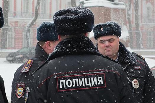 Московского чиновника обвинили в организации незаконного въезда мигрантов в страну