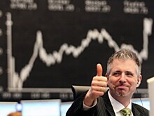 В финансовой отрасли по-прежнему самые большие зарплаты (ОПРОС)