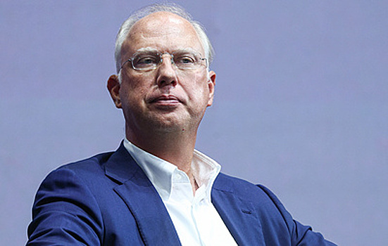 Дмитриев назвал редкостью молчание США по коррупционному скандалу на Украине