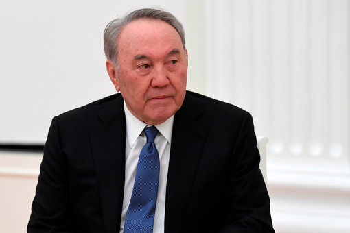 Экс-президент Казахстана Назарбаев госпитализирован в Астане в связи с операцией на сердце