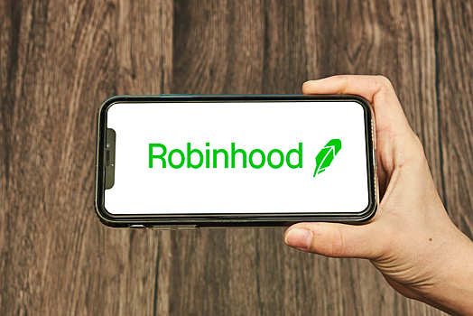 Санкт-Петербургская биржа допустила к торгам акции онлайн-брокера Robinhood