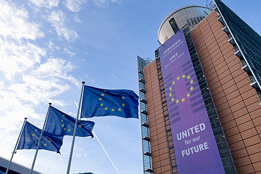 Politico узнало о "кризисном режиме работы" ЕС из-за операции США против Ирана