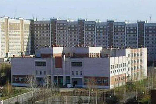 У школы N88 в Ижевске после стрельбы работают все спецслужбы города