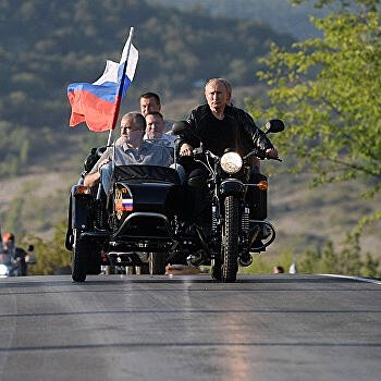 Зачем Путин приезжал в Крым. Фоторепортаж