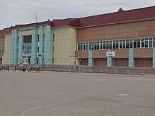 Подсвечивающая плитка и стекломагниевые листы. В Тарко-Сале ремонтируют «Геолог»