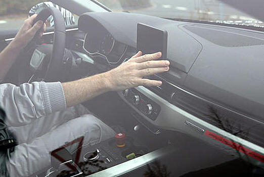 Фотошпионы рассекретили салон купе Audi A5 2017