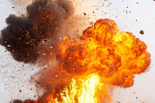 В пригороде Киева раздались мощные взрывы после прилета ракет и «Гераней»