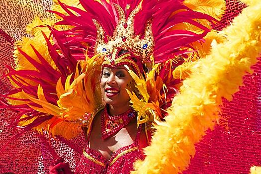 В центре Самары прошел бразильский карнавал в честь ЧМ-2018
