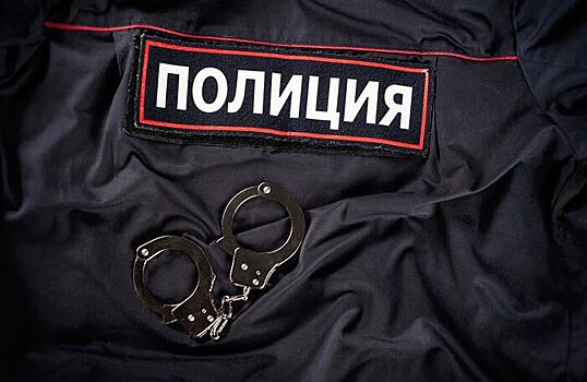 Перестарались с маскировкой — в Екатеринбурге росгвардейцы задержали закладчиков в форме сотрудников полиции