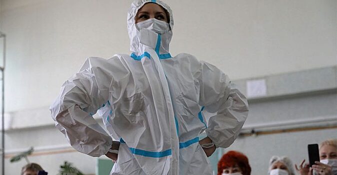В Воронежскую область поставлены эпидкомплекты одежды для 13 больниц