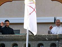 В Киеве указали на странную ситуацию с Зеленским и Папой Римским