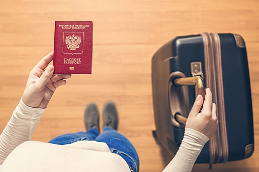 Юрист разъяснил порядок действий при возникновении проблем с законом за границей