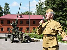 Московские спасатели и пожарные поздравляют всех с 76-летием Победы