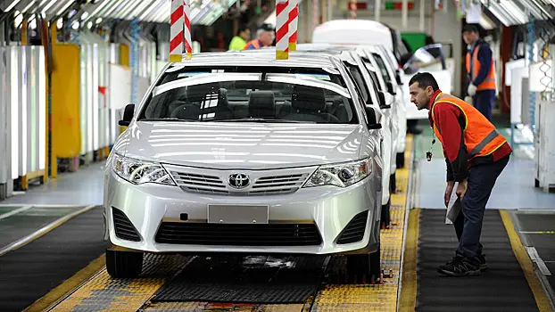 Toyota снова останавливает работу заводов в Японии