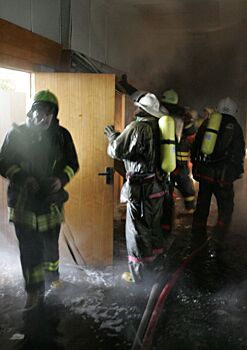 «ЧП»: В Дзержинском районе Волгограда во время пожара пострадал мужчина