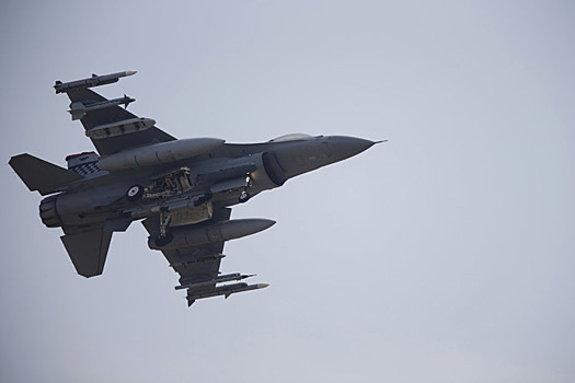 В США разбился истребитель F-16