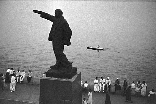 Почему большевики сами хотели отказаться от Крыма