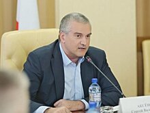 Аксенов поручил проверить зарплаты в Крыму