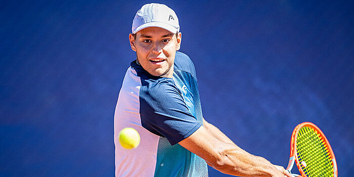 Российский теннисист Котов вышел в третий круг турнира в Марокко