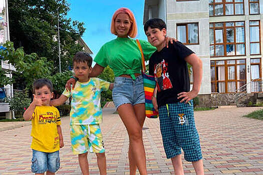 Звезда "Дома-2" Салибекова не дает бывшему мужу видеться с детьми после заявления в полицию