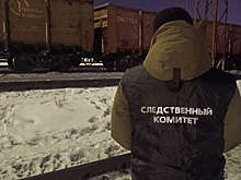 В Екатеринбурге железнодорожник погиб под поездом в Рождество