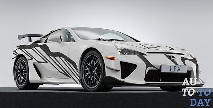 Lexus празднует годовщину спортивного подразделения специальным изданием LFA Art Car