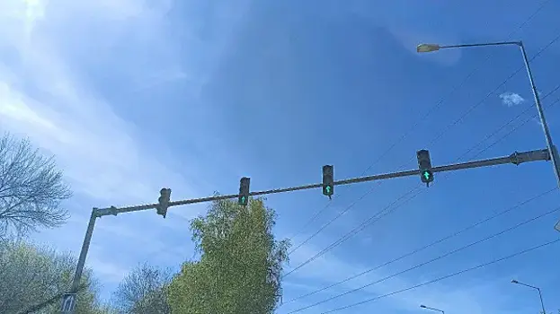 В Самаре временно отключили светофоры на пересечении улиц Демократической и Арена-2018