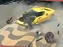 Сотрудник дилерского центра разбил дорогостоящий Ferrari 296 GTB